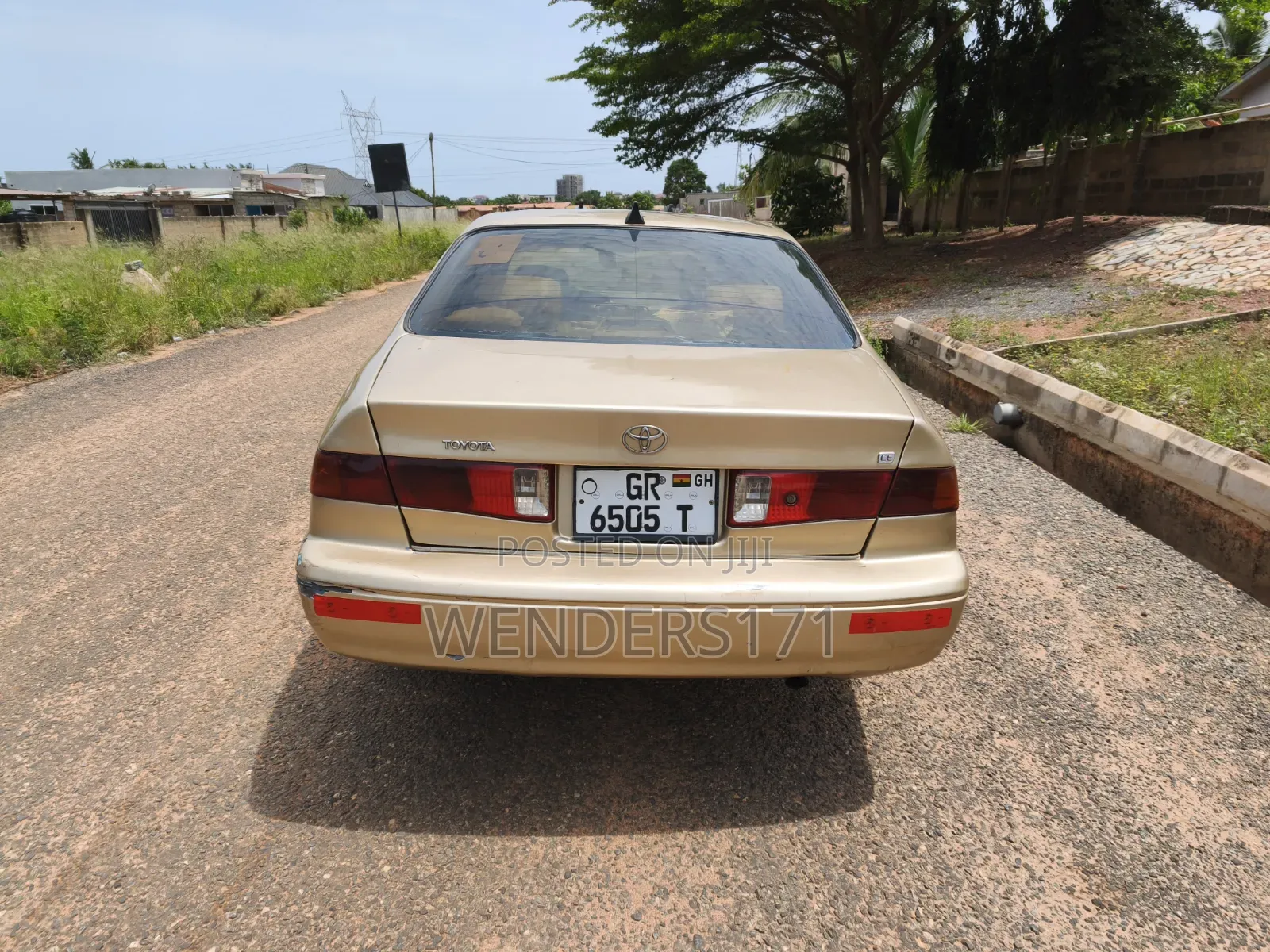Toyota Camry LE 4dr Sedan (2.2L 4cyl 4A) 2001 Silver
