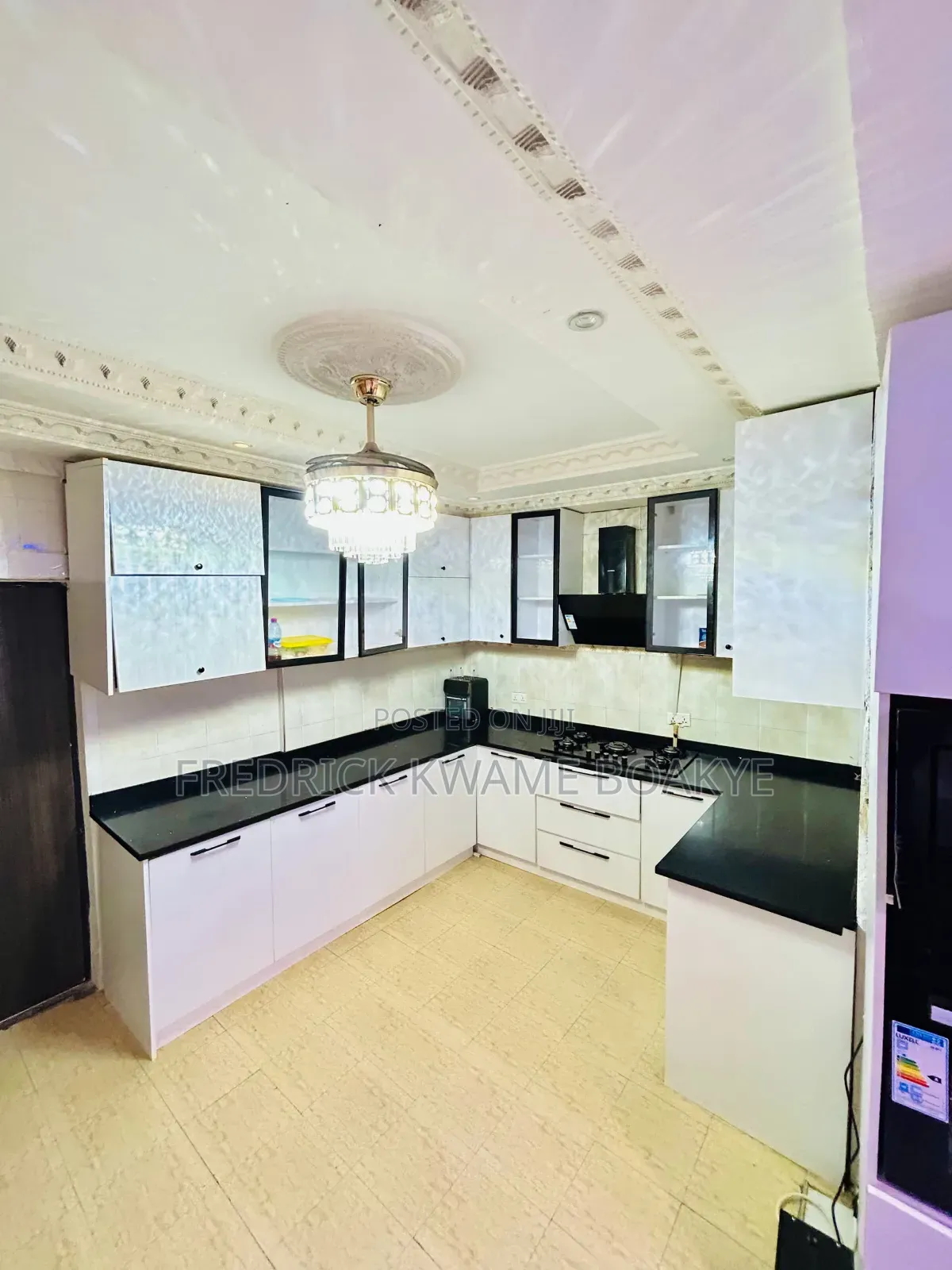 Furnished 7bdrm House in Brother K Estate, Kumasi Metropolitan for sale