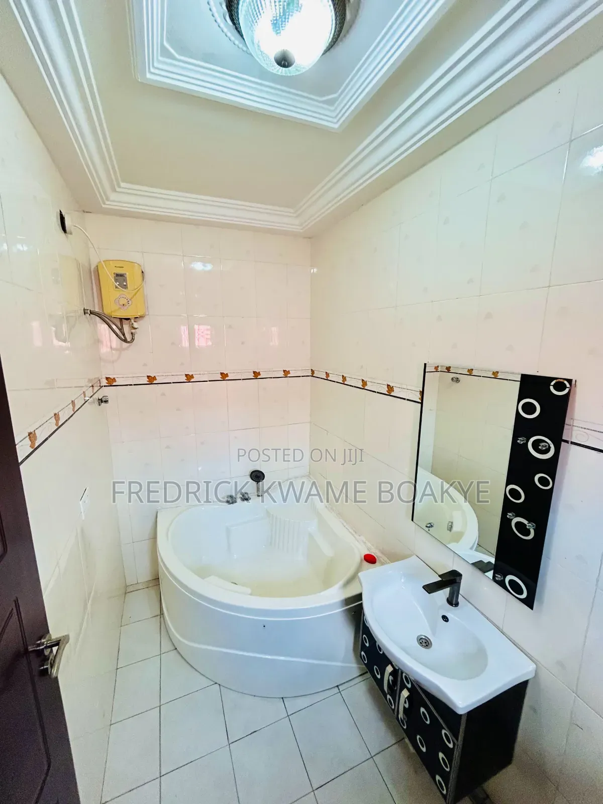 Furnished 7bdrm House in Brother K Estate, Kumasi Metropolitan for sale