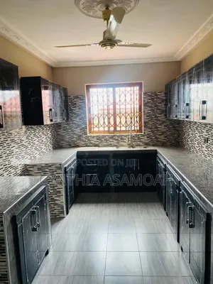 Furnished 2bdrm Apartment in Gladys Apartments, Olebu for rent