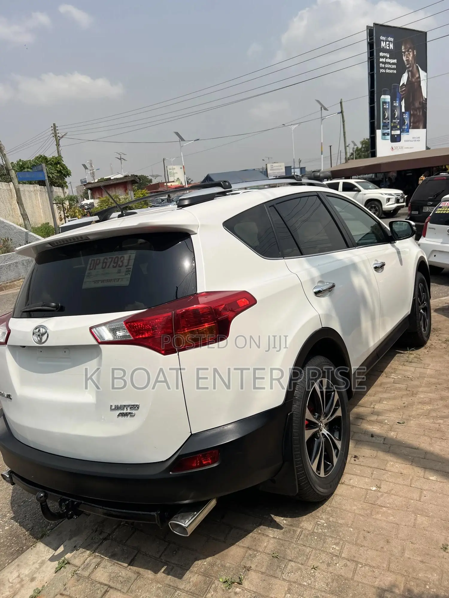 Toyota RAV4 Limited 4dr SUV AWD (2.5L 4cyl 6A) 2015 White