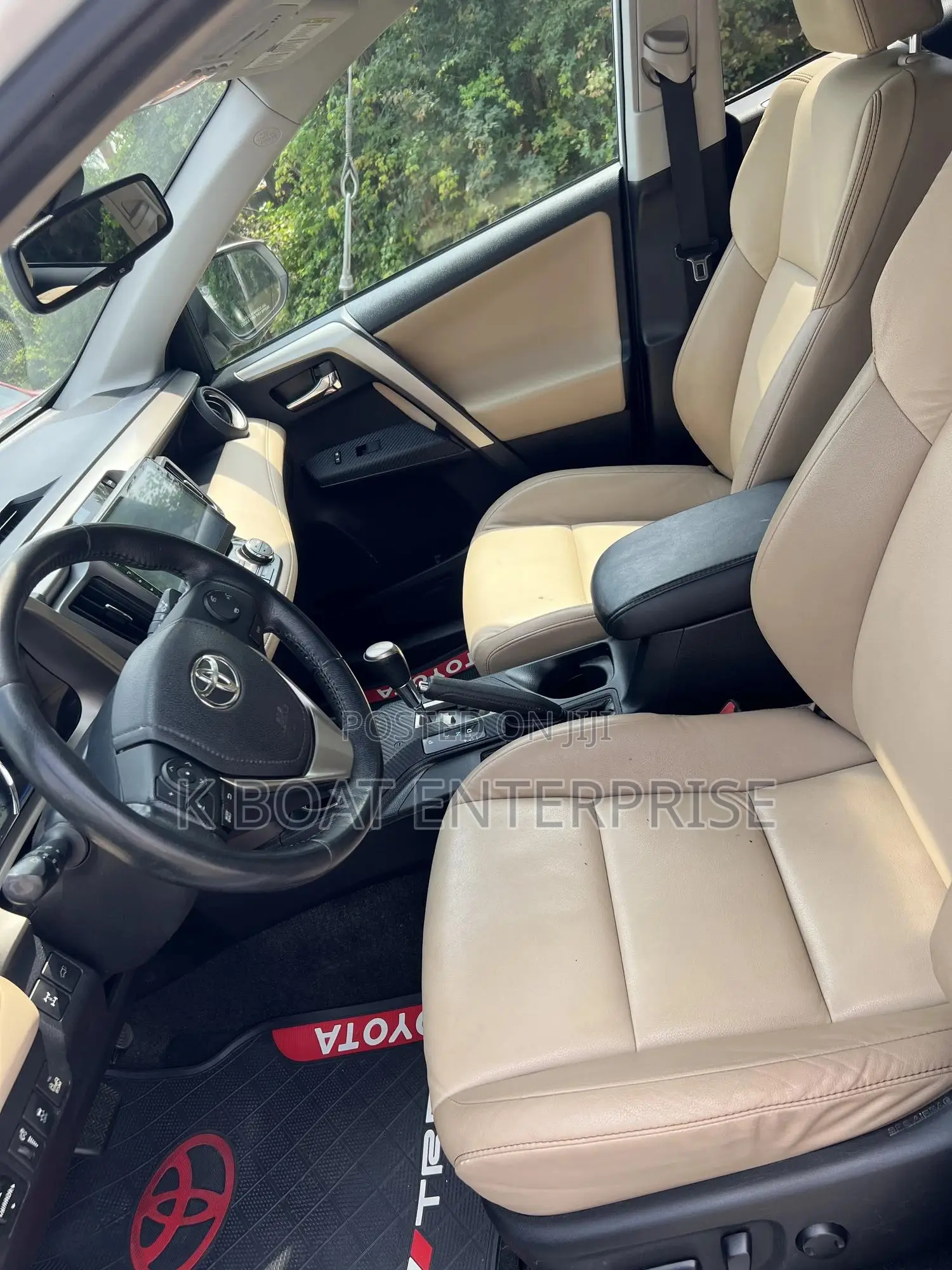 Toyota RAV4 Limited 4dr SUV AWD (2.5L 4cyl 6A) 2015 White