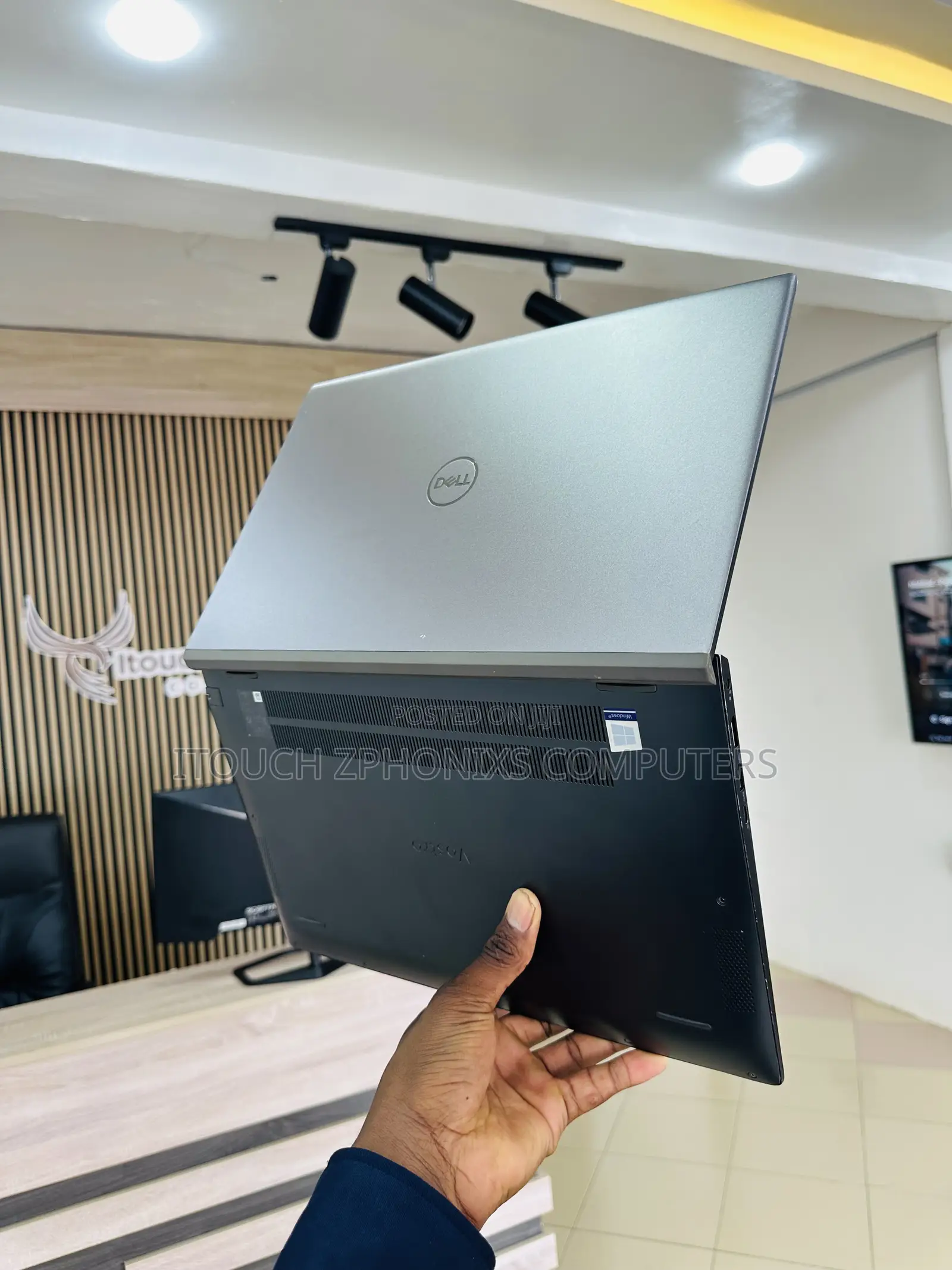 Laptop Dell Vostro 15 5568 16GB Intel Core i5 SSD 256GB