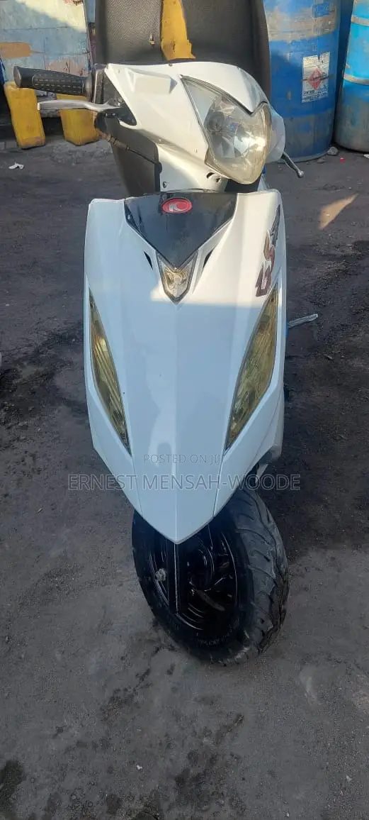 Kymco Xciting 2025 White