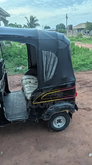 Bajaj RE 2024 Black