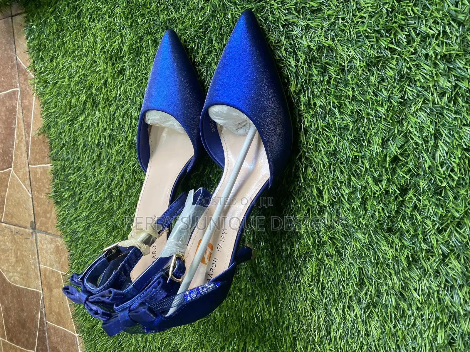 Midnight Elegance Bow-Tie Pointed Heels