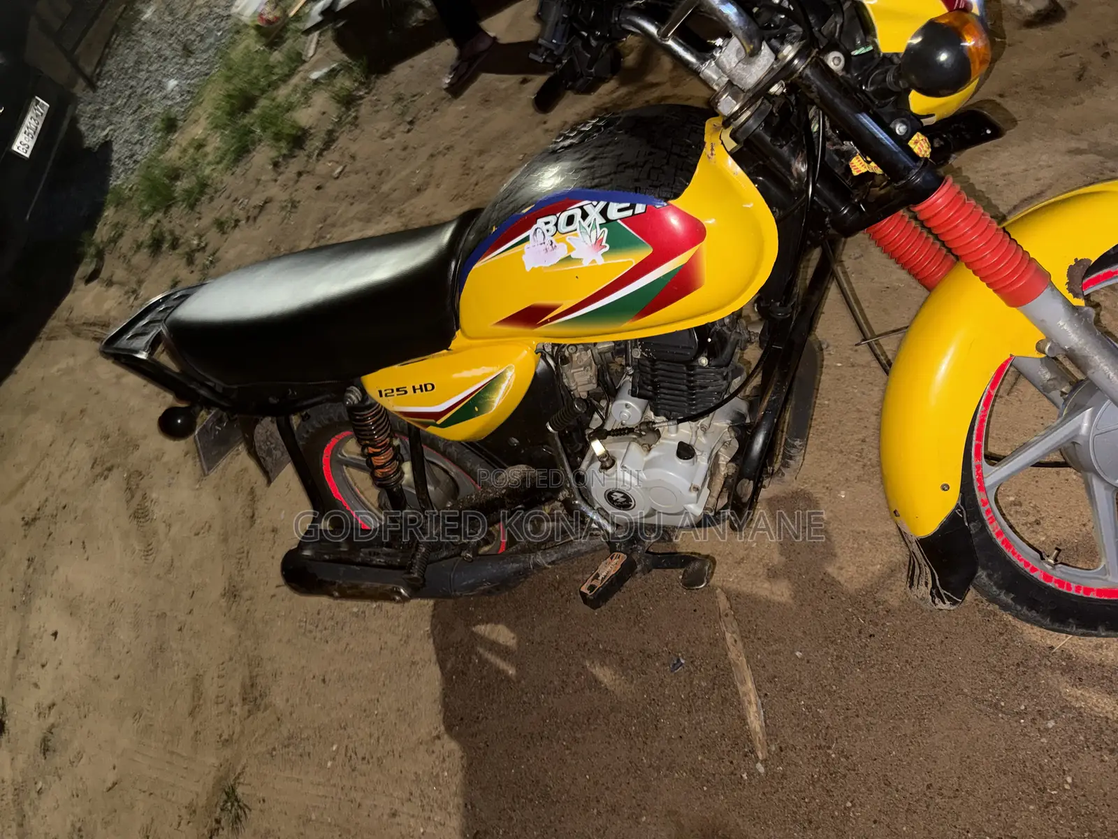 Bajaj Boxer 125 2024 Yellow