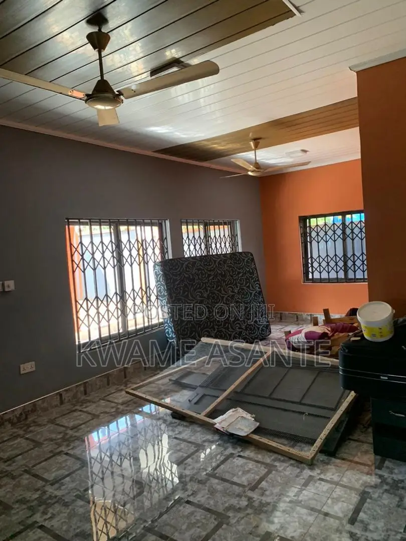 Furnished 5bdrm House in Kumasi Metropolitan for sale