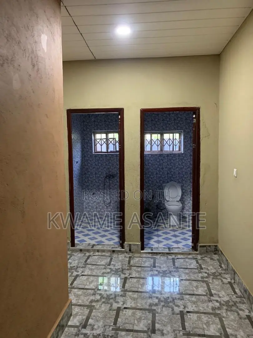 Furnished 5bdrm House in Kumasi Metropolitan for sale