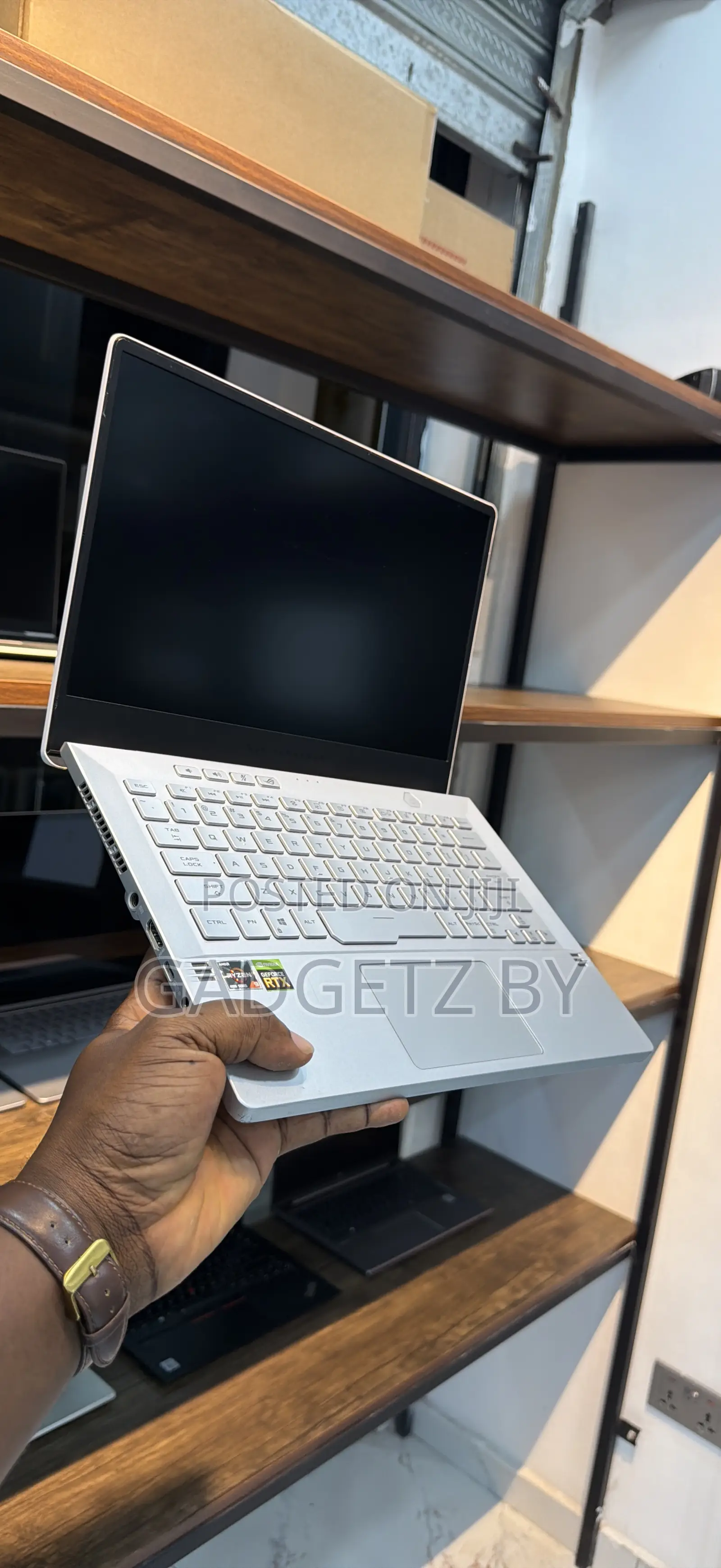 Laptop Asus ROG Zephyrus G14 24GB AMD Ryzen 9 SSD 1T