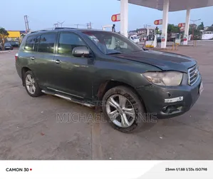 Toyota Highlander Limited 2010