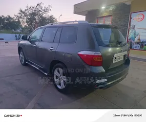 Toyota Highlander Limited 2010