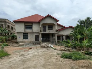 7bdrm House in Tanoso Boaso., Kumasi Metropolitan for sale