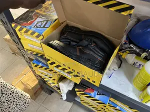 Safety Shoes Size 44