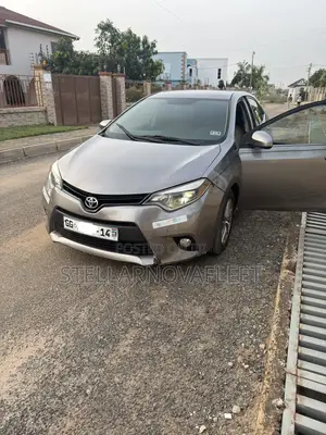 Toyota Corolla LE Eco Premium 4dr Sedan (1.8L 4cyl CVT) 2014 Brown