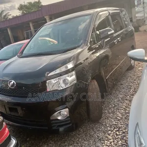 Toyota Voxy 2013 Black
