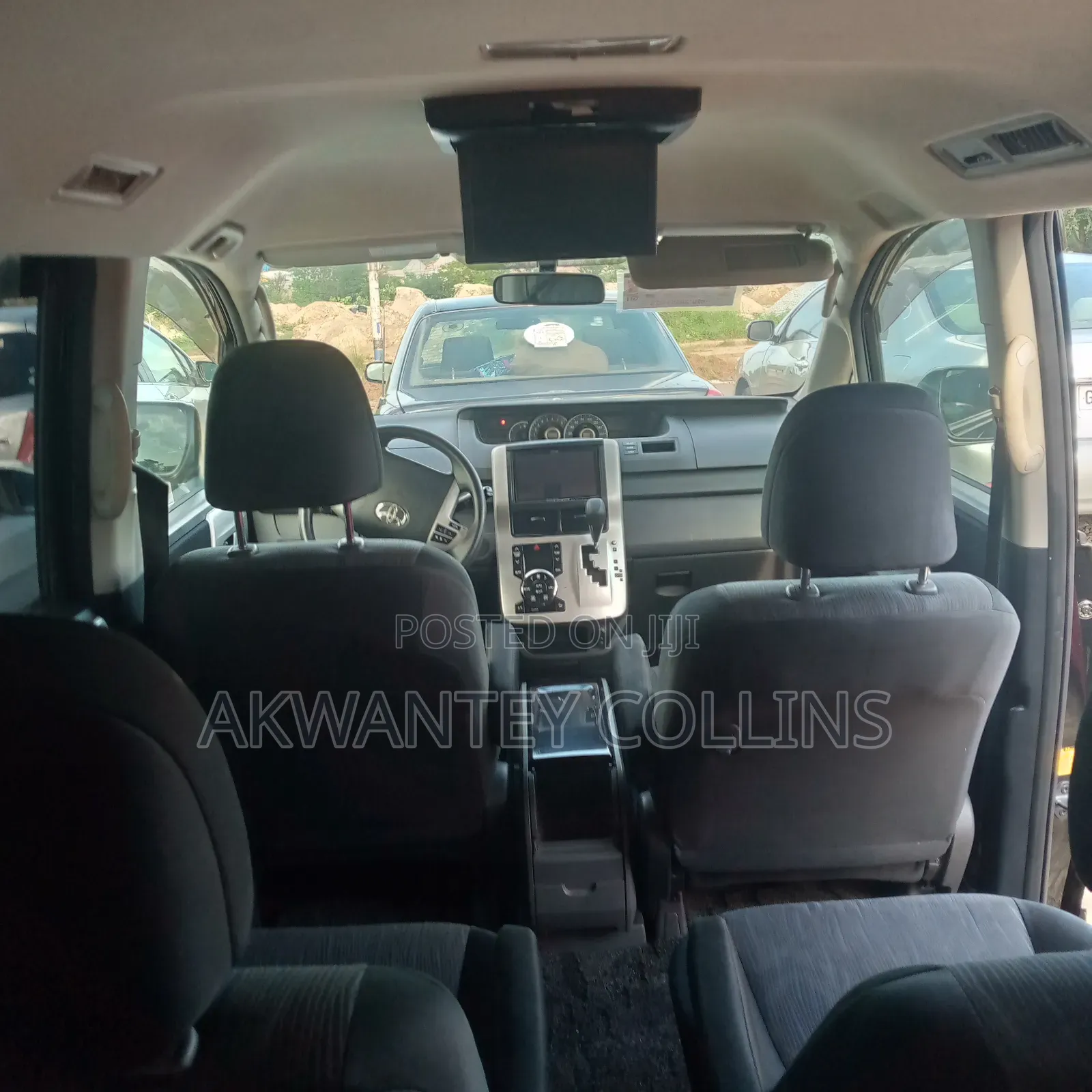 Toyota Voxy 2013 Black