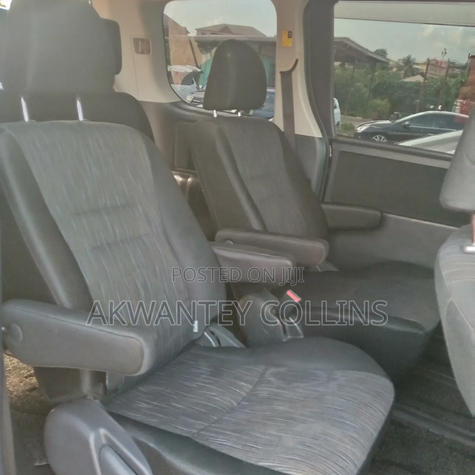 Toyota Voxy 2013 Black