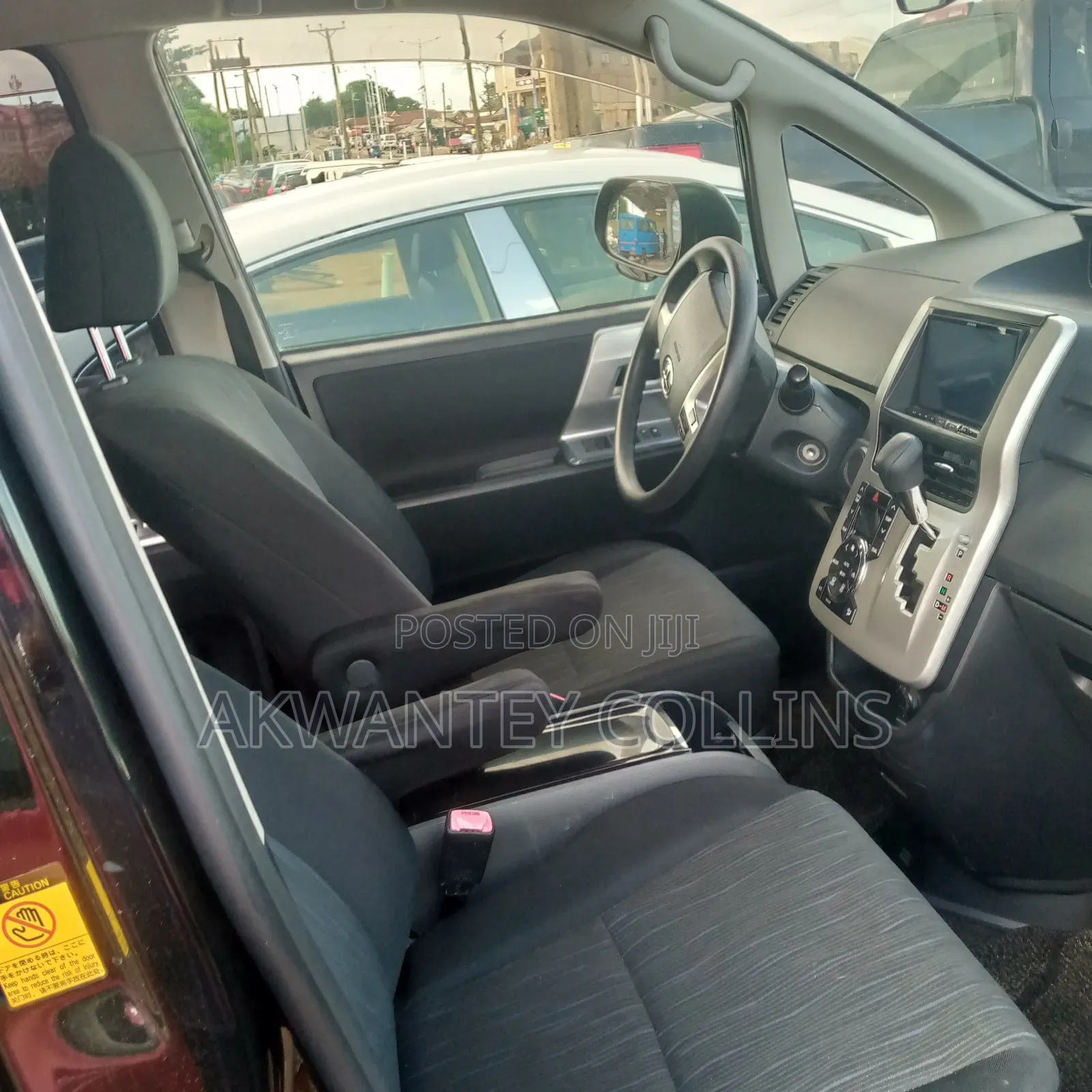 Toyota Voxy 2013 Black