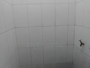 1bdrm Apartment in Asore Junction for rent