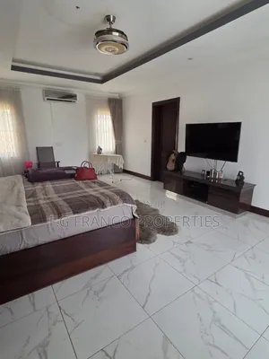 5bdrm House in Kg Franco Properties, Spintex for sale