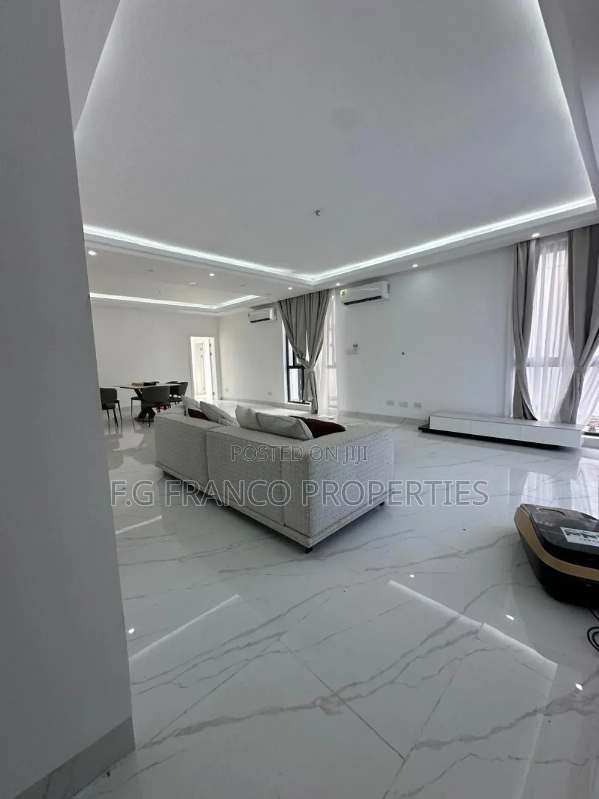 5bdrm House in Kg Franco Properties, Spintex for sale