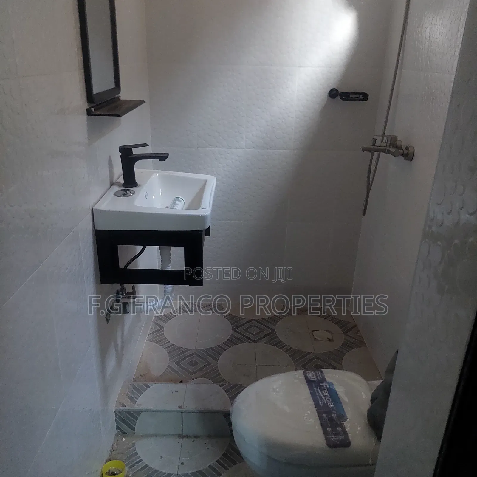4bdrm House in Kg Franco Properties, Spintex for sale