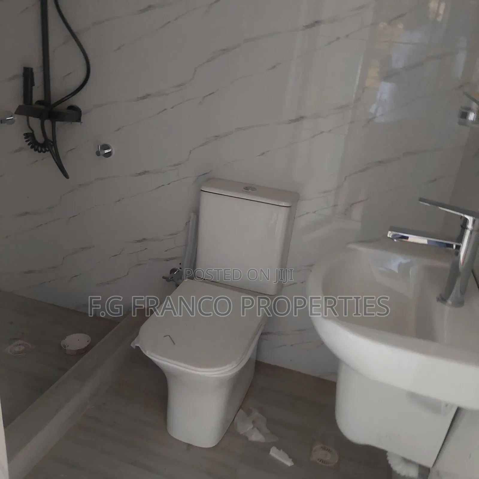 4bdrm House in Kg Franco Properties, Spintex for sale