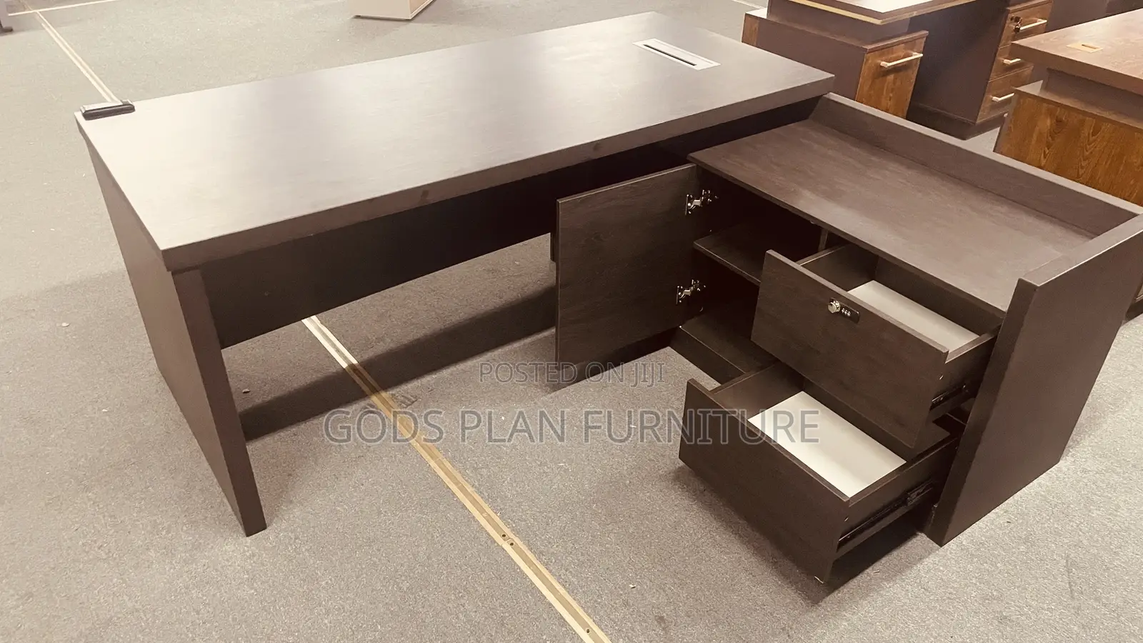 L Shaped Office Table (9304-18)