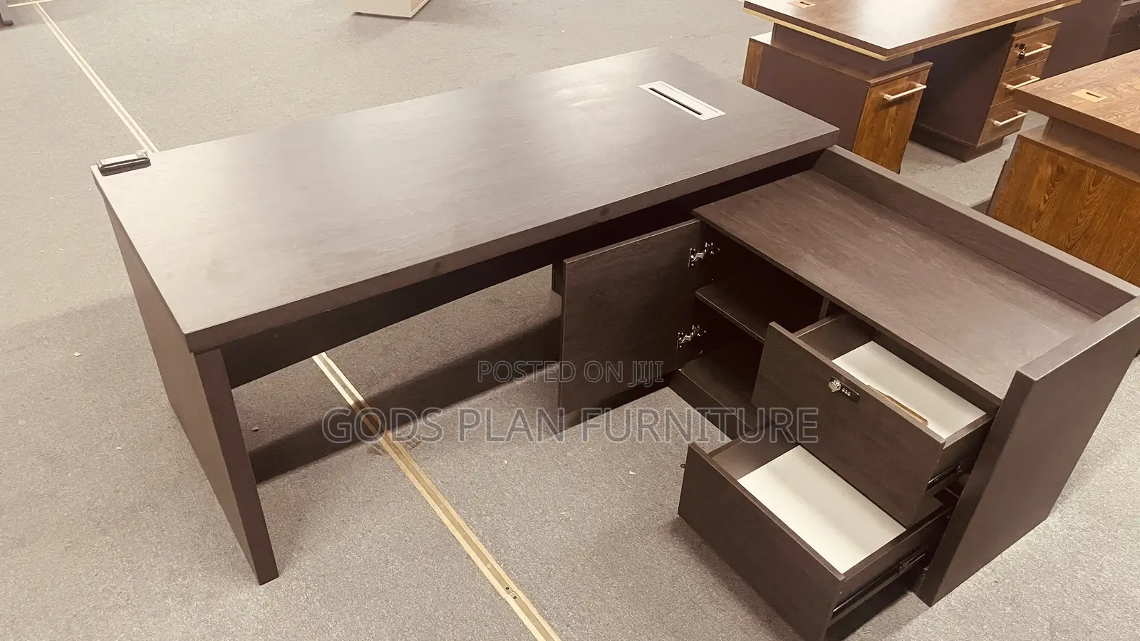 L Shaped Office Table (9304-18)