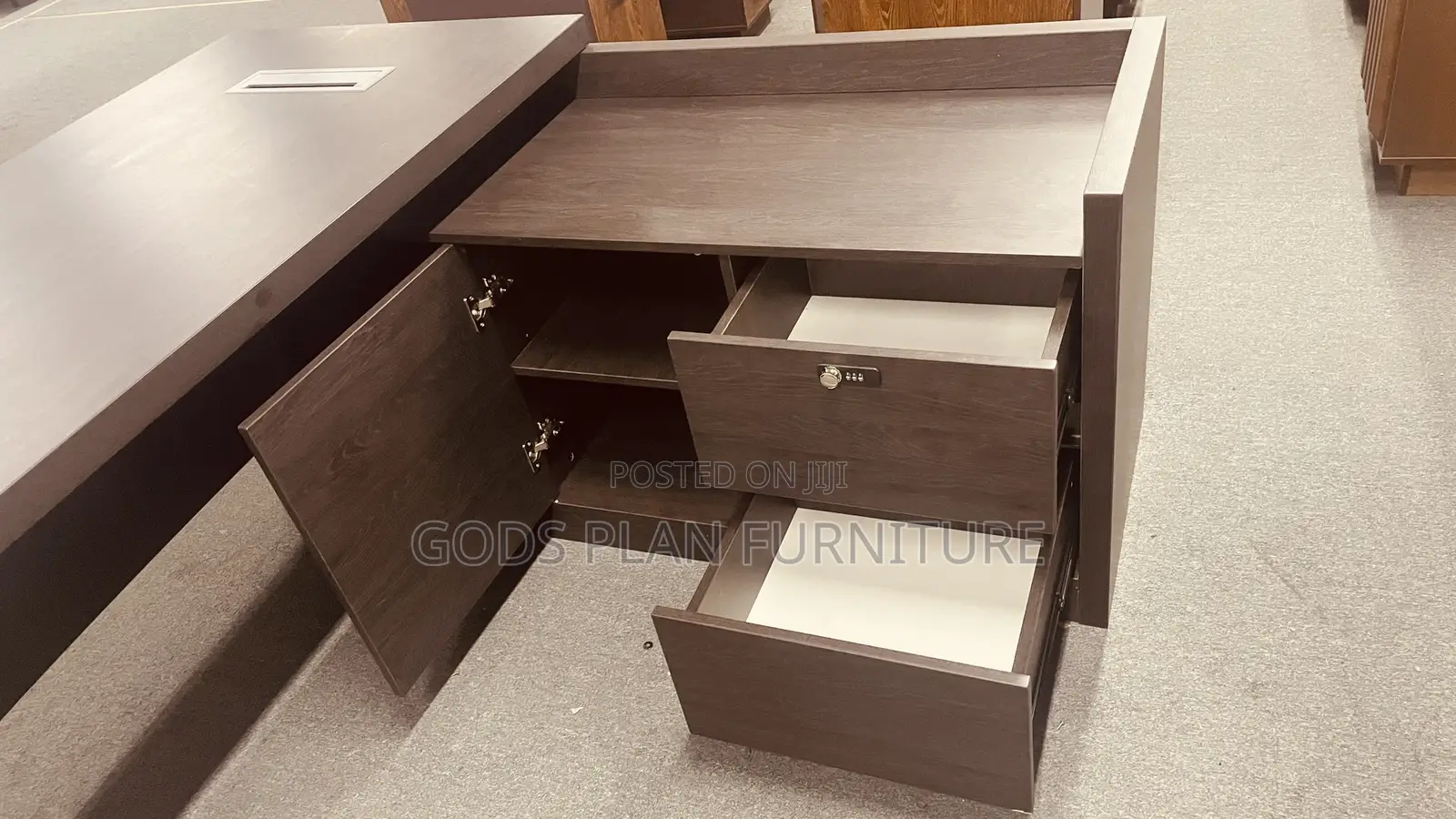 L Shaped Office Table (9304-18)