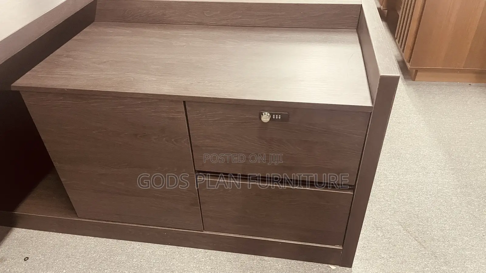 L Shaped Office Table (9304-18)