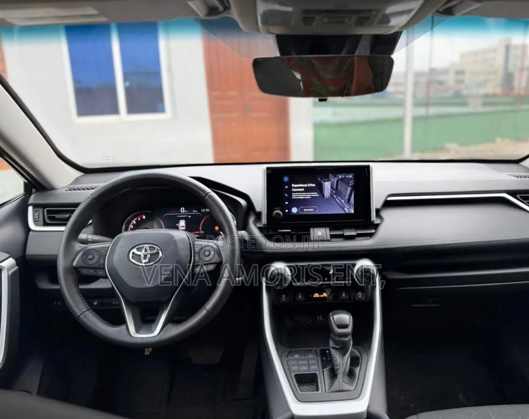 Toyota RAV4 2023 Gray