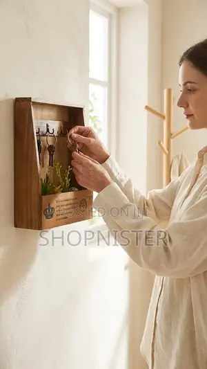 Vintage Wooden Key Holder Wall Organizer