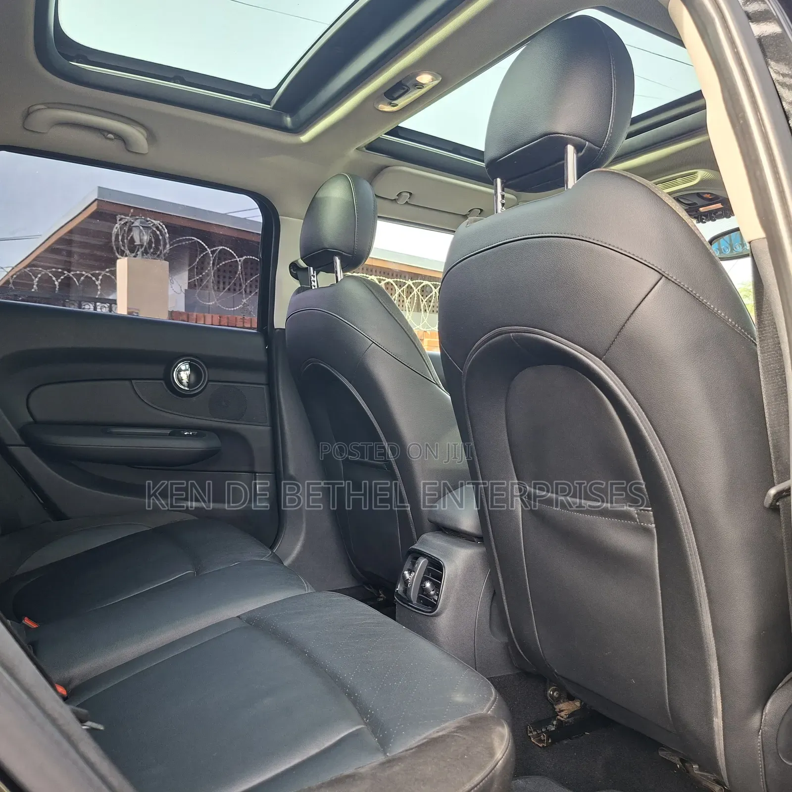 Mini Cooper S 4dr Hatchback (2.0L 4cyl Turbo 6M) 2015 Black