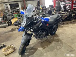 Suzuki V-Strom 2023 Blue