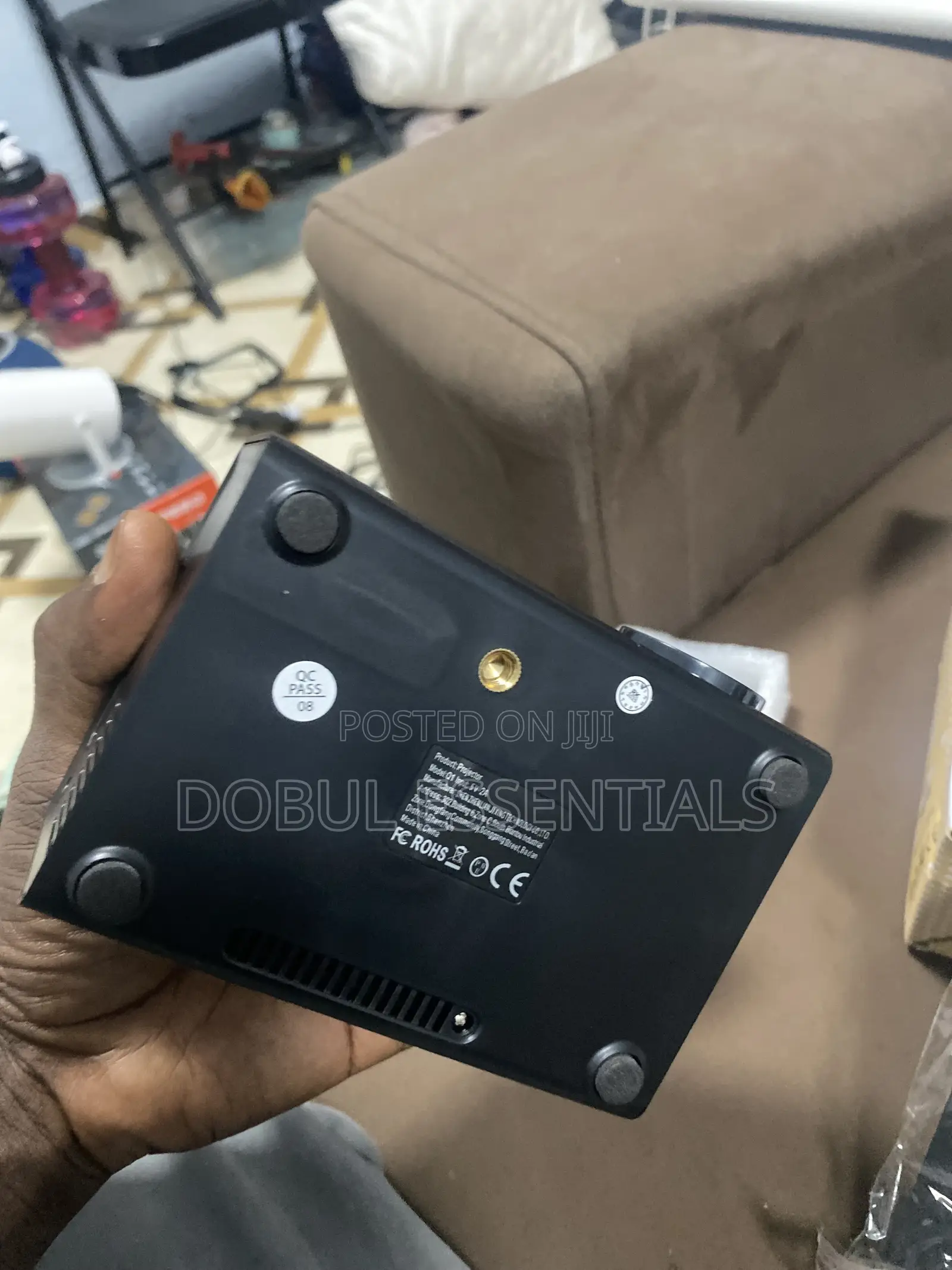 Mini Projector With Inbuilt Speaker, Hdmi and Usb Functions