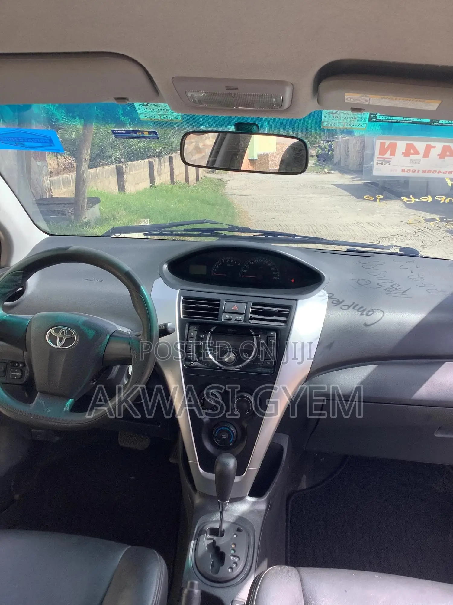 Toyota Vios 2010 Green