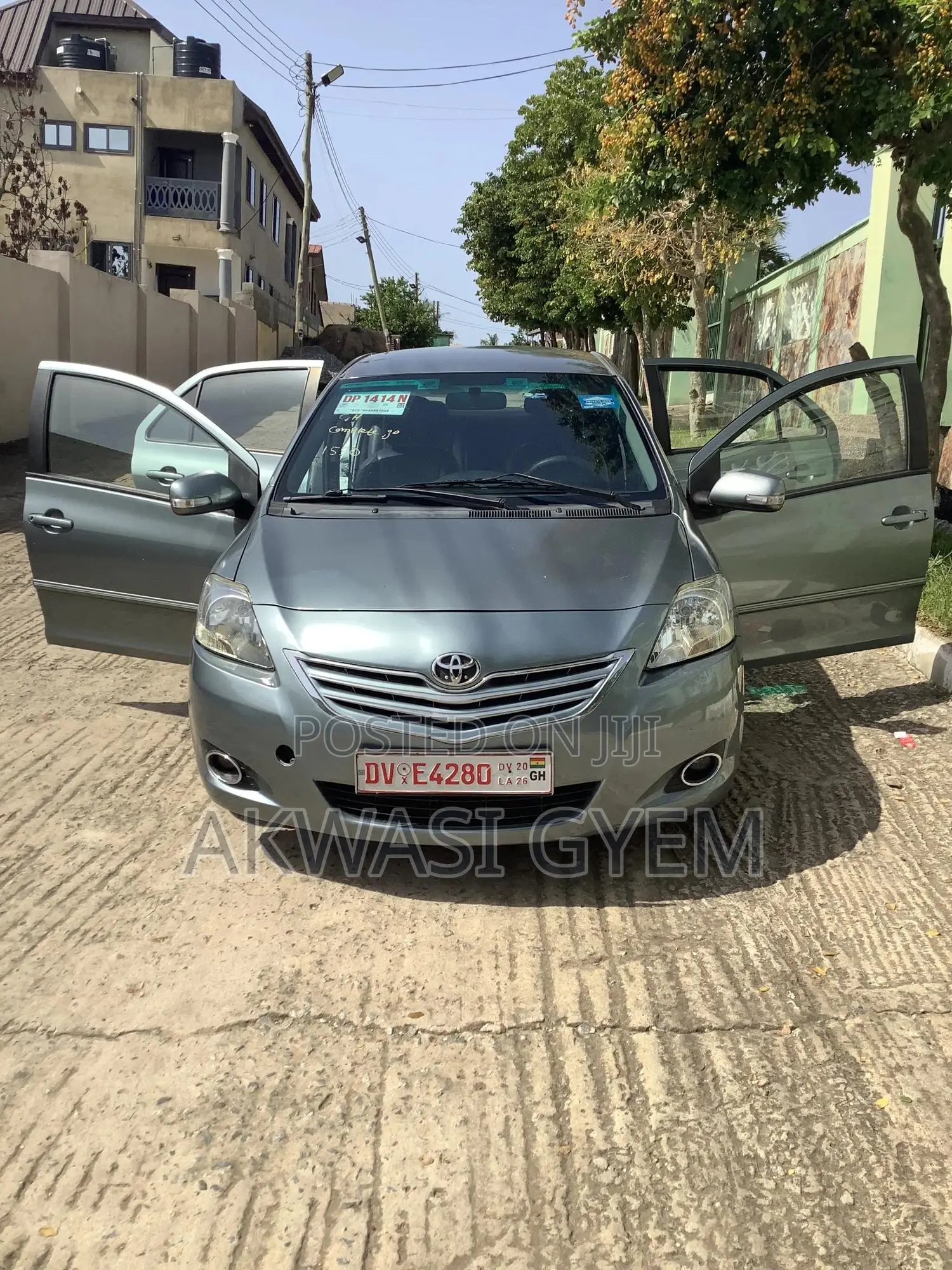 Toyota Vios 2010 Green