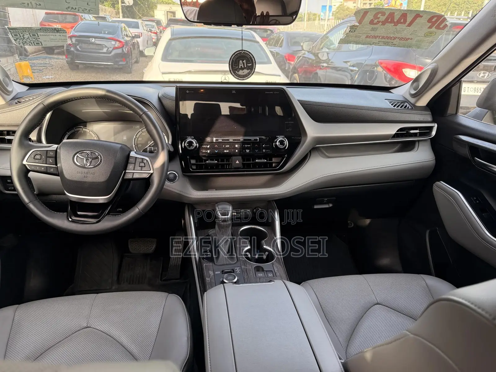 Toyota Highlander Limited 2022 Gray