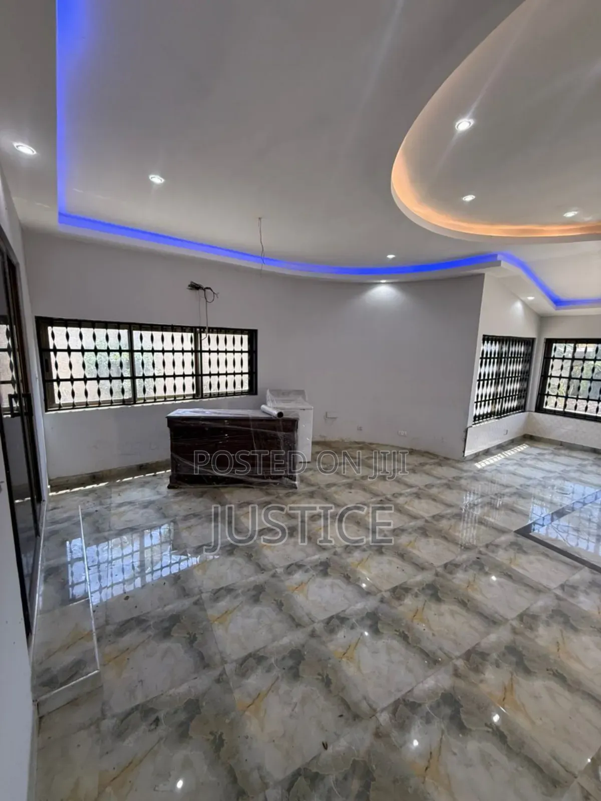 5bdrm House in Old Barrier for sale