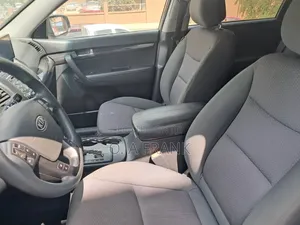 Kia Sorento LX 2011 Gray