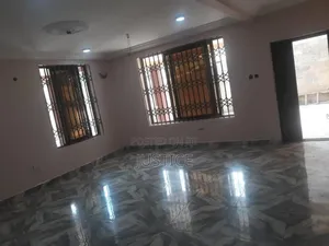14bdrm Apartment in Aboam Kwabenya for sale