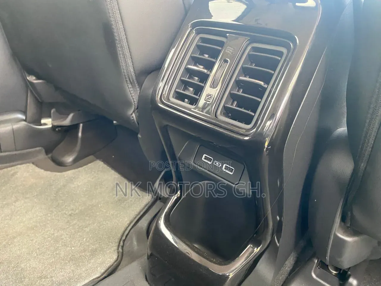 Honda HR-V EX-L 2WD CVT 2024 White