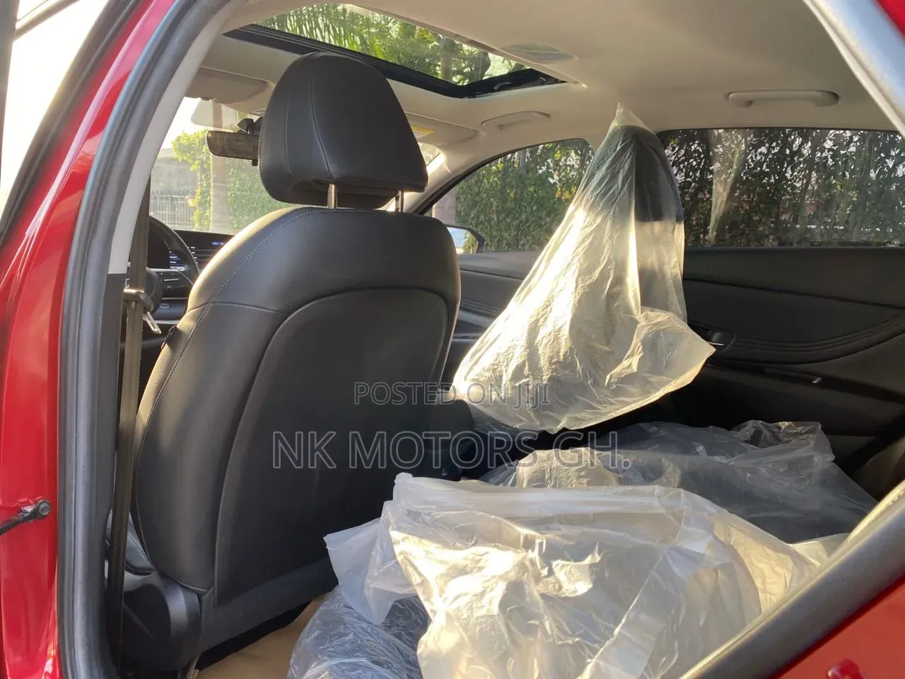 Hyundai Elantra SEL 2021 Red