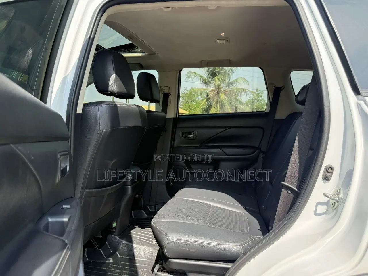 Mitsubishi Outlander 2018 White