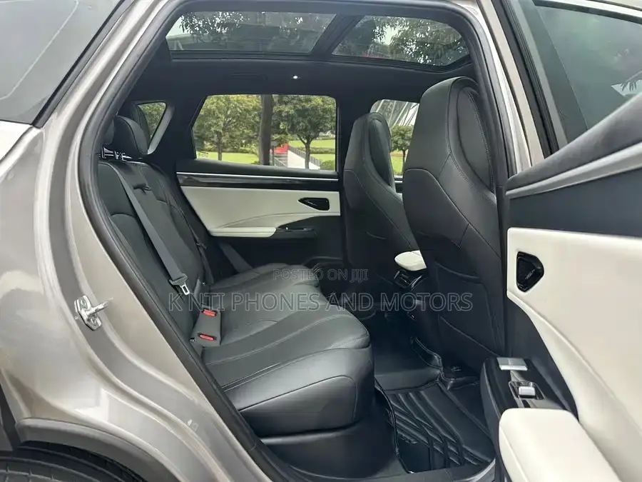 New Geely Galaxy L7 2025 Gray