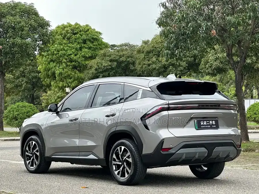 New Geely Galaxy L7 2025 Gray