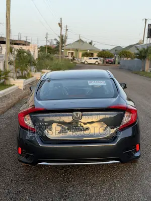 Honda Civic EX Sedan 2020 Gray
