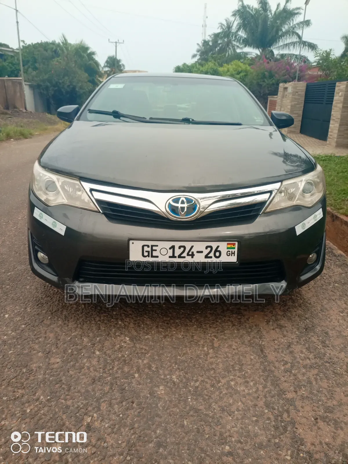 Toyota Camry Hybrid XLE 2012 Gray